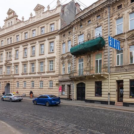 Royal Apartment On Franka 28 Lviv Extérieur photo