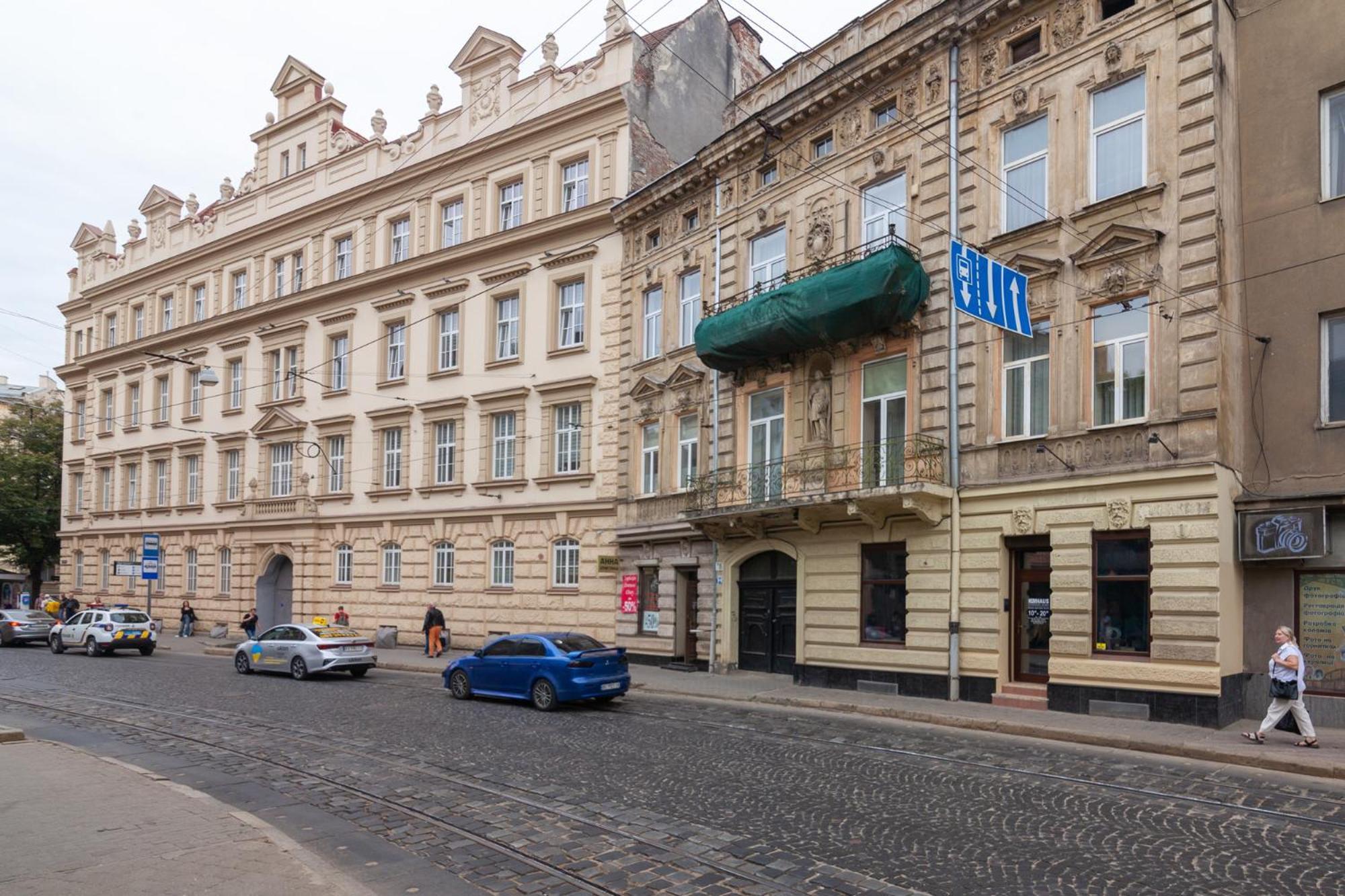 Royal Apartment On Franka 28 Lviv Extérieur photo